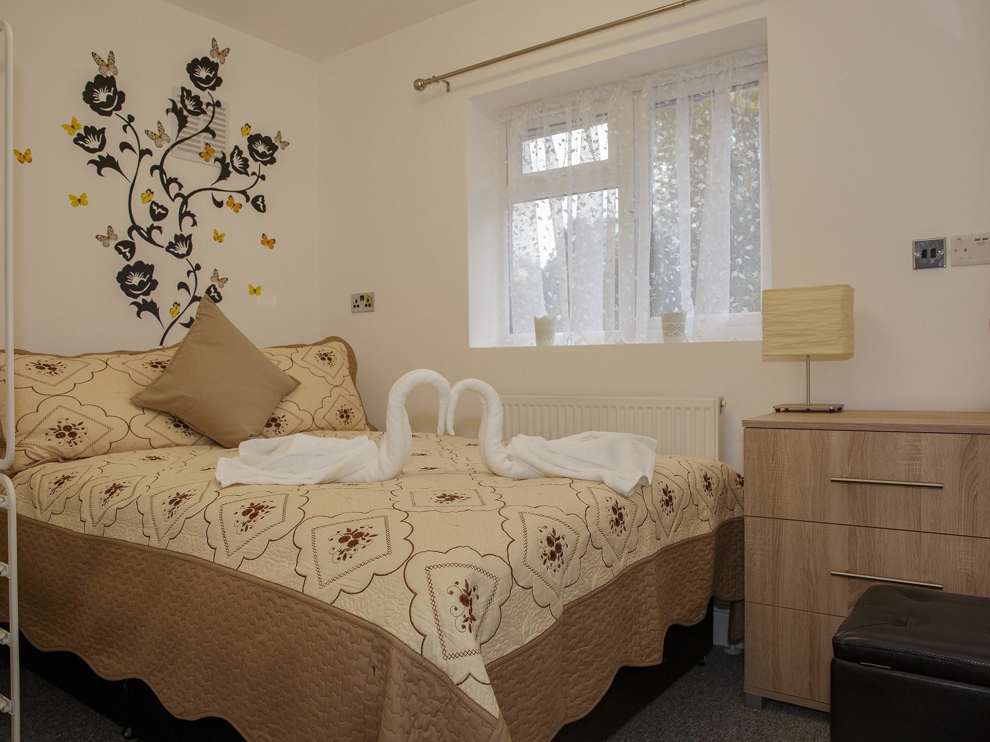 Gooseacre Rooms Харроу Экстерьер фото