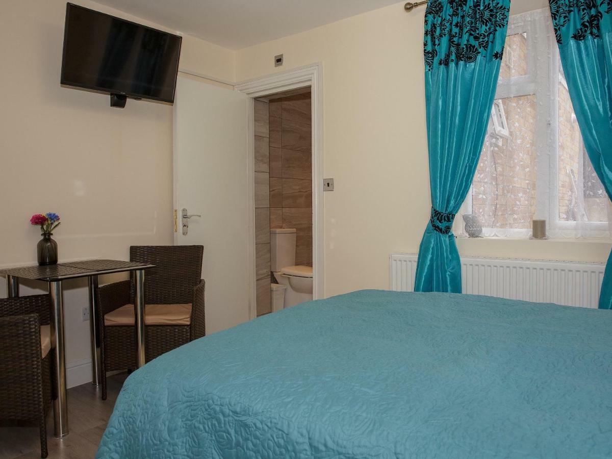 Gooseacre Rooms Харроу Экстерьер фото