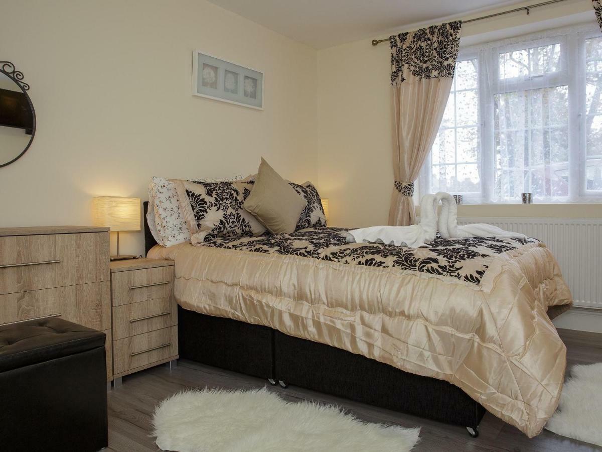 Gooseacre Rooms Харроу Экстерьер фото
