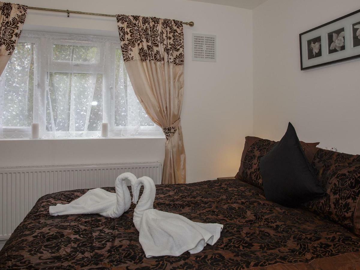 Gooseacre Rooms Харроу Экстерьер фото