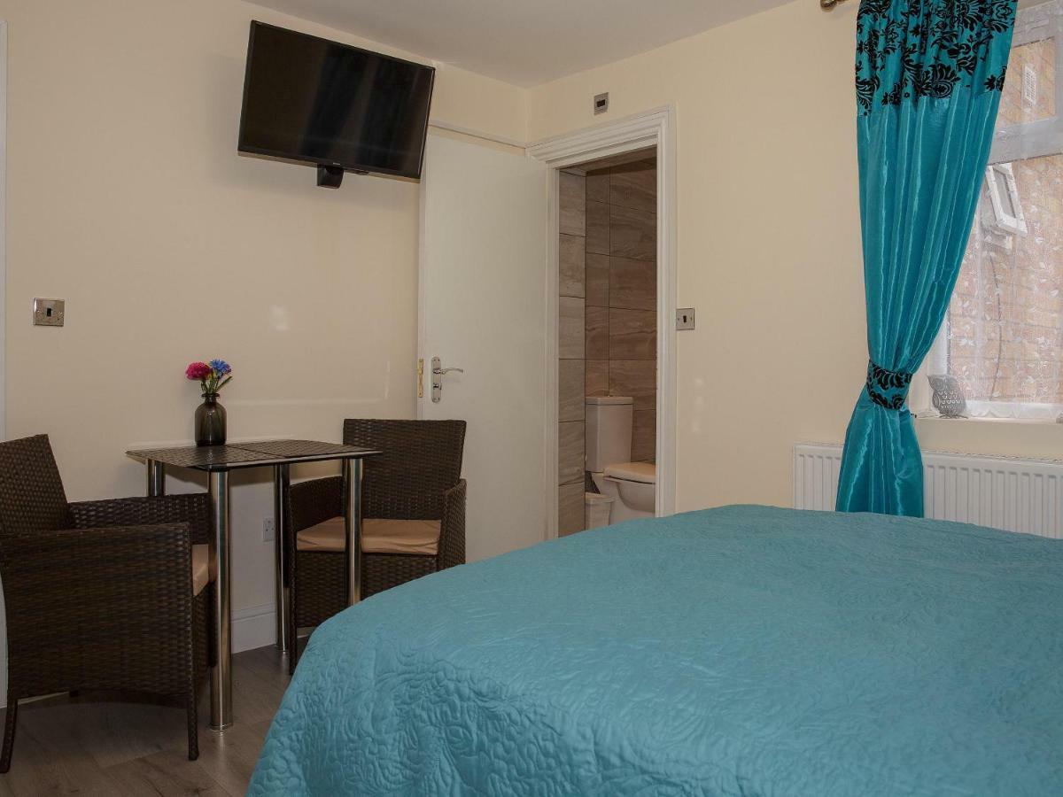 Gooseacre Rooms Харроу Экстерьер фото