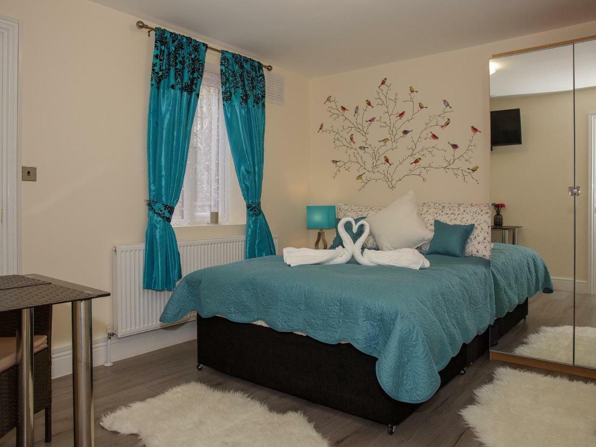 Gooseacre Rooms Харроу Экстерьер фото