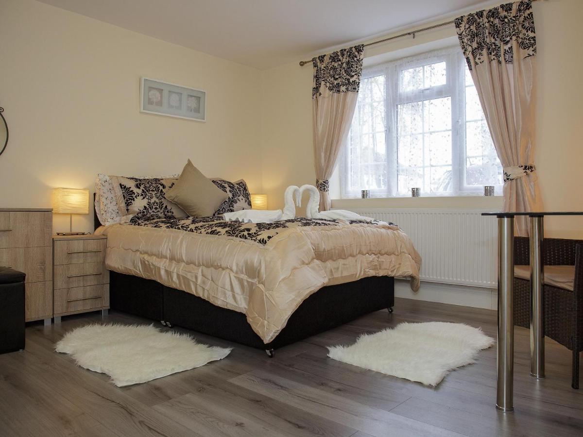 Gooseacre Rooms Харроу Экстерьер фото