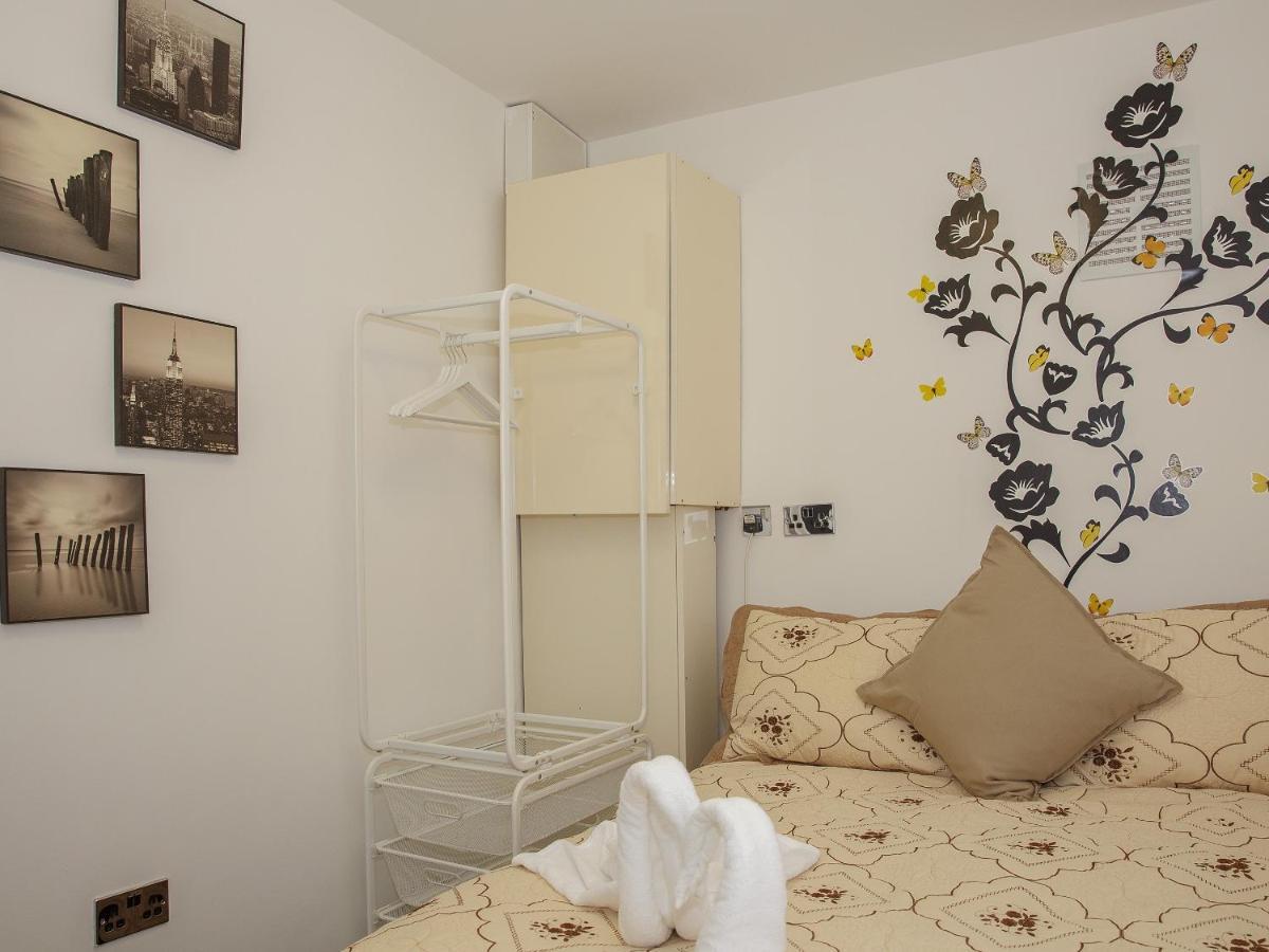 Gooseacre Rooms Харроу Номер фото